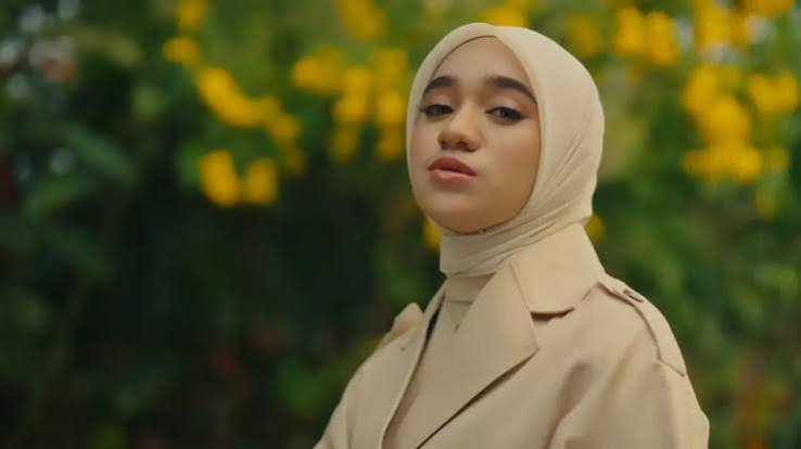 Lirik lagu Nabila Taqiyyah – Tak Semudah Hompimpa
